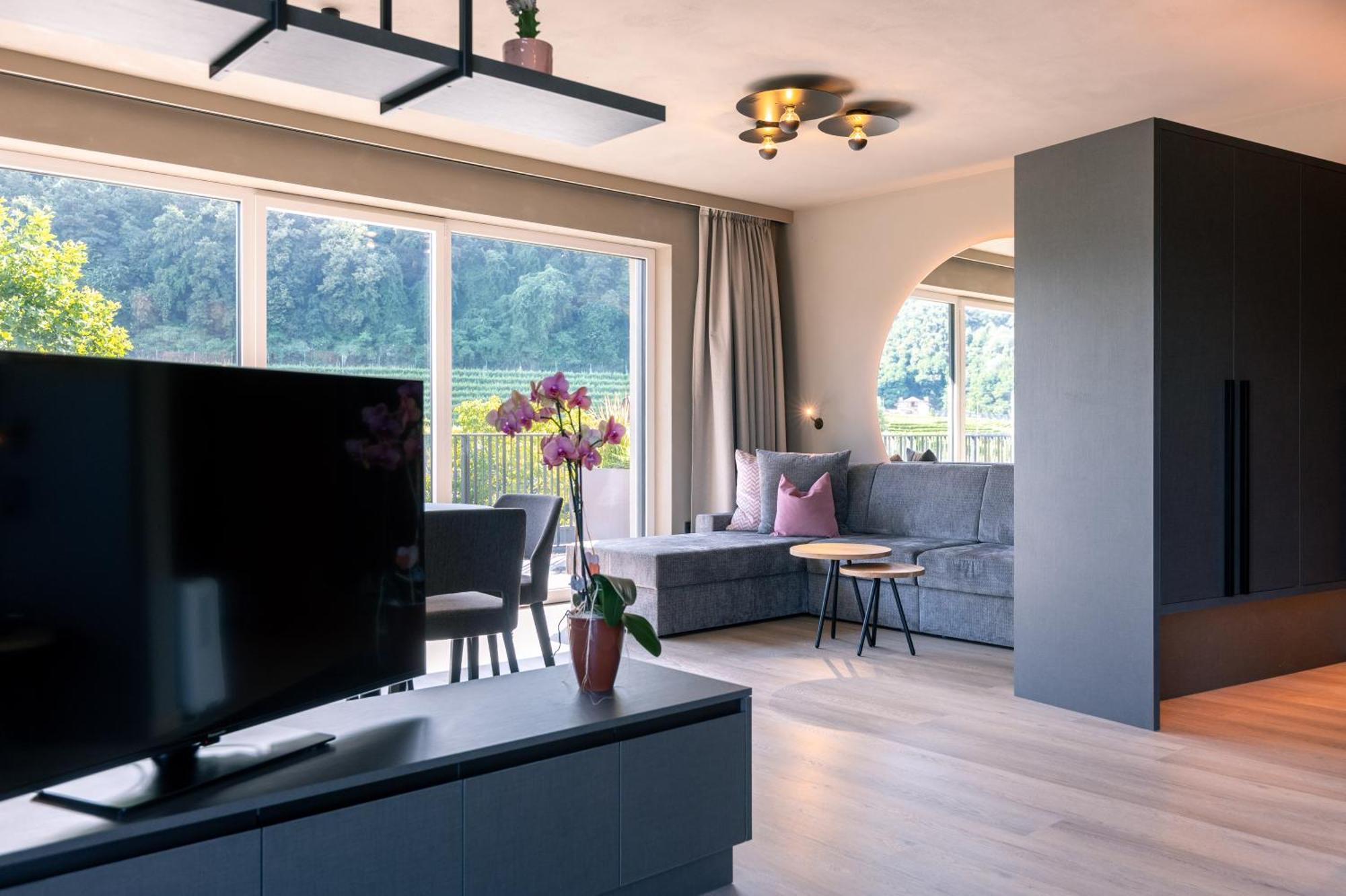 Belia Lofts - Adults Only - Apartments Appiano Sulla Strada Del Vino Exterior photo