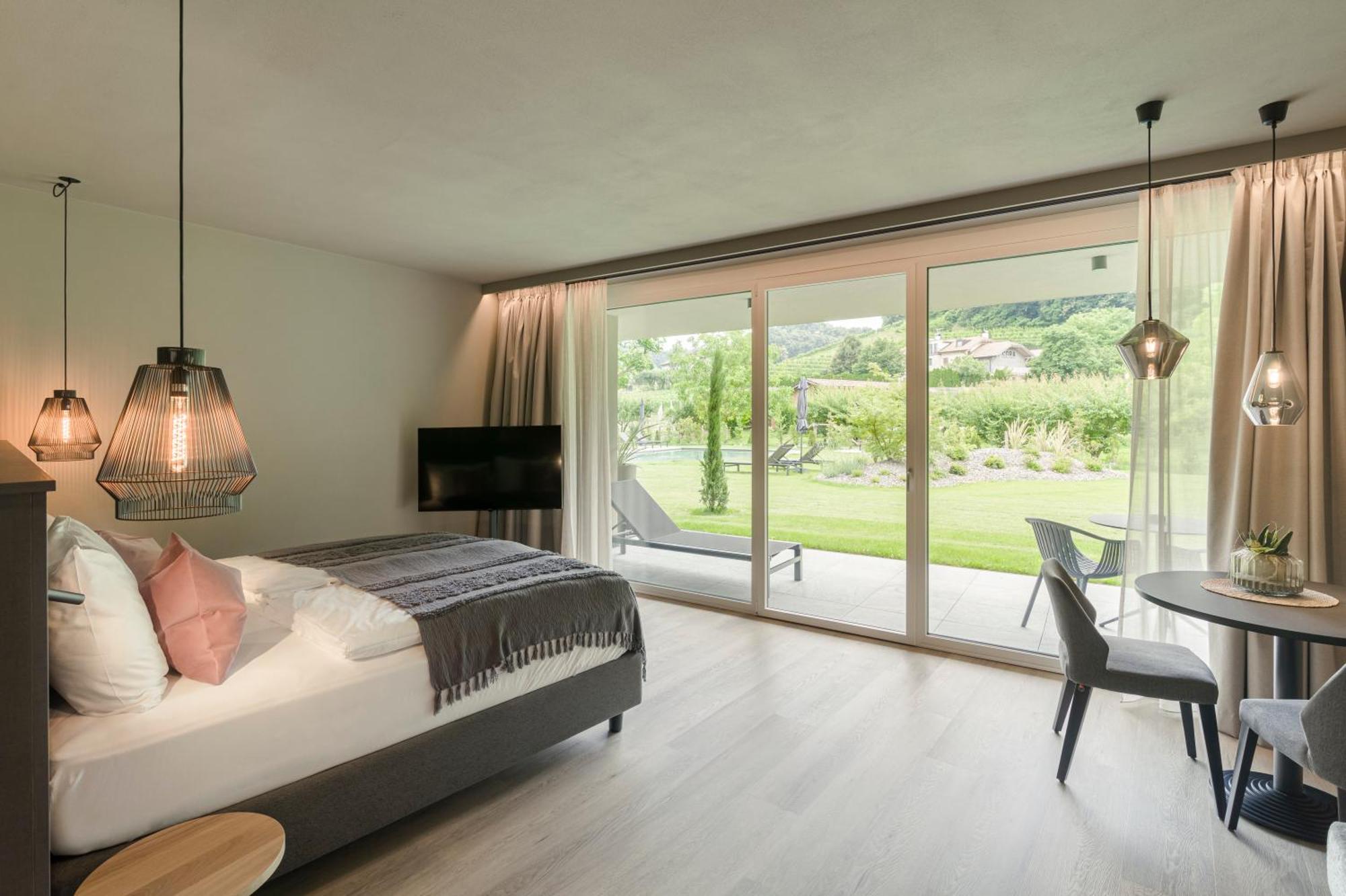 Belia Lofts - Adults Only - Apartments Appiano Sulla Strada Del Vino Exterior photo